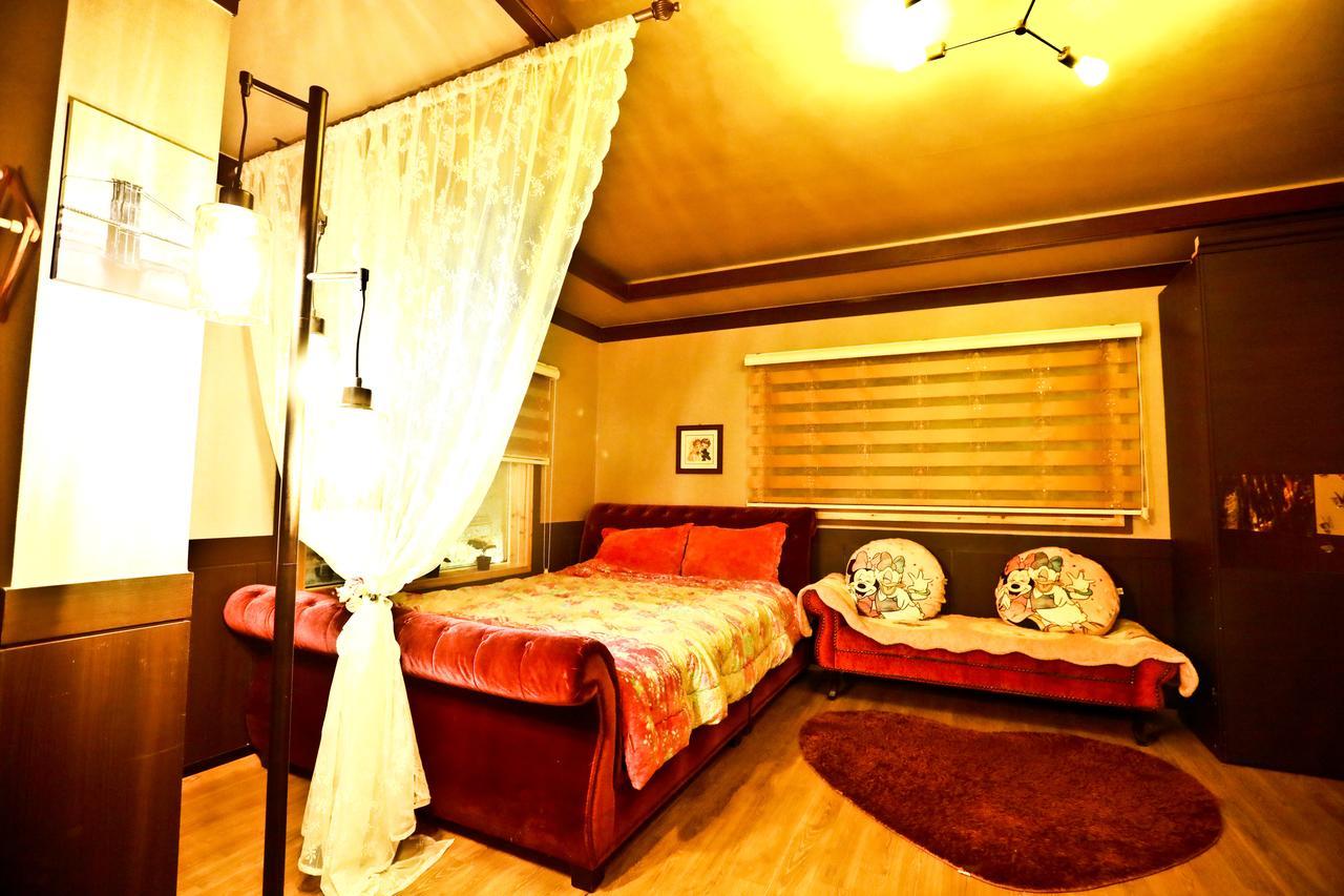 Pirate Ship Pension Andong Exterior foto